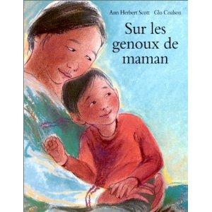 Couverture de Sur les genoux de maman